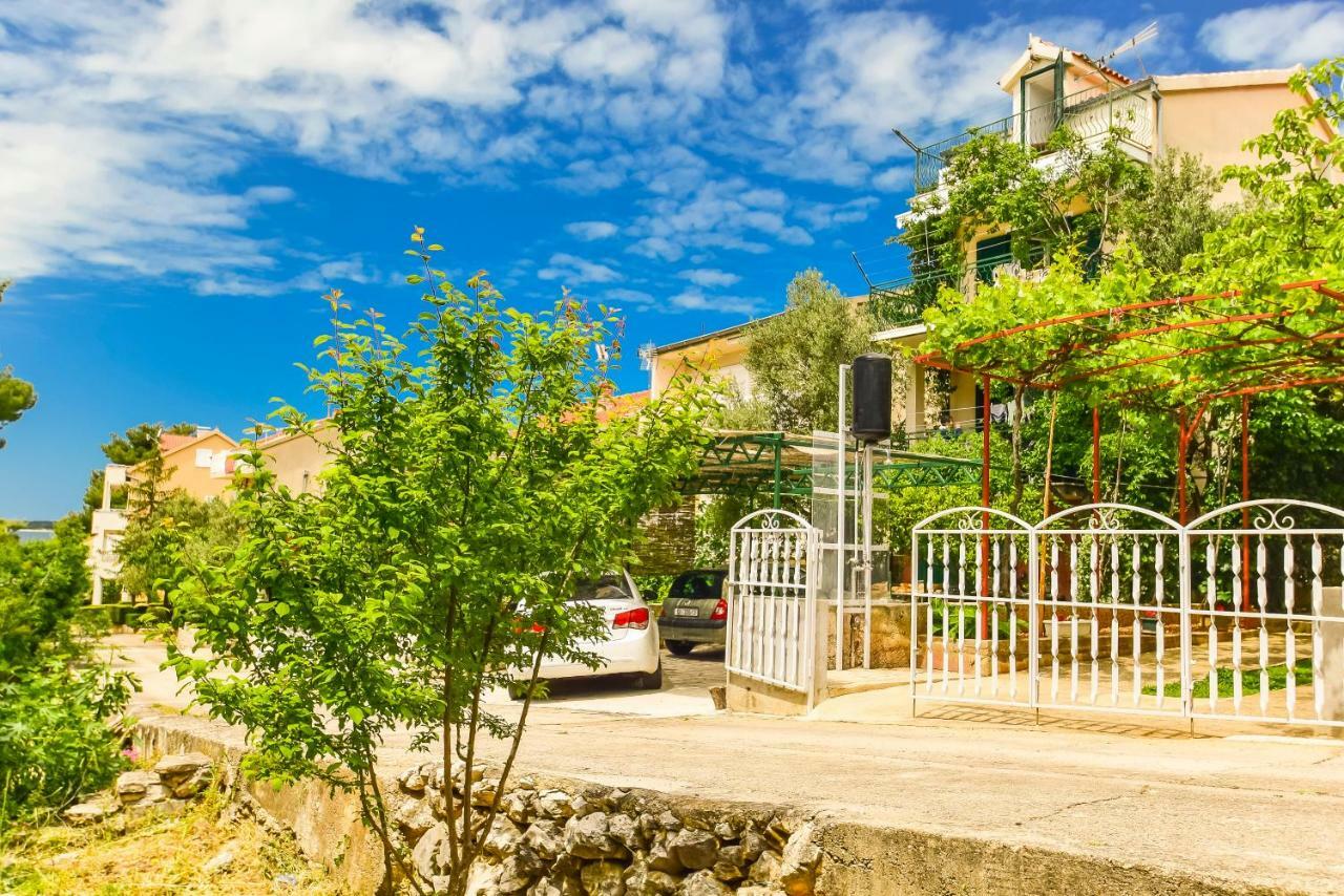Apartments Zoricic Zaboric Exterior photo